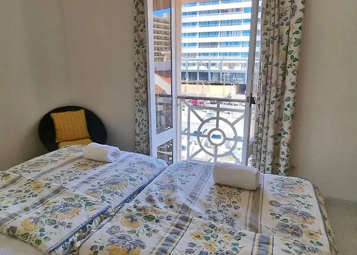 Marina Plaza Apartment