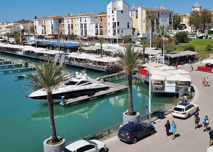 Apartment Marina Plaza