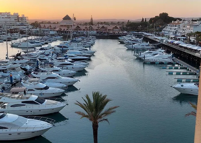 Marina Plaza